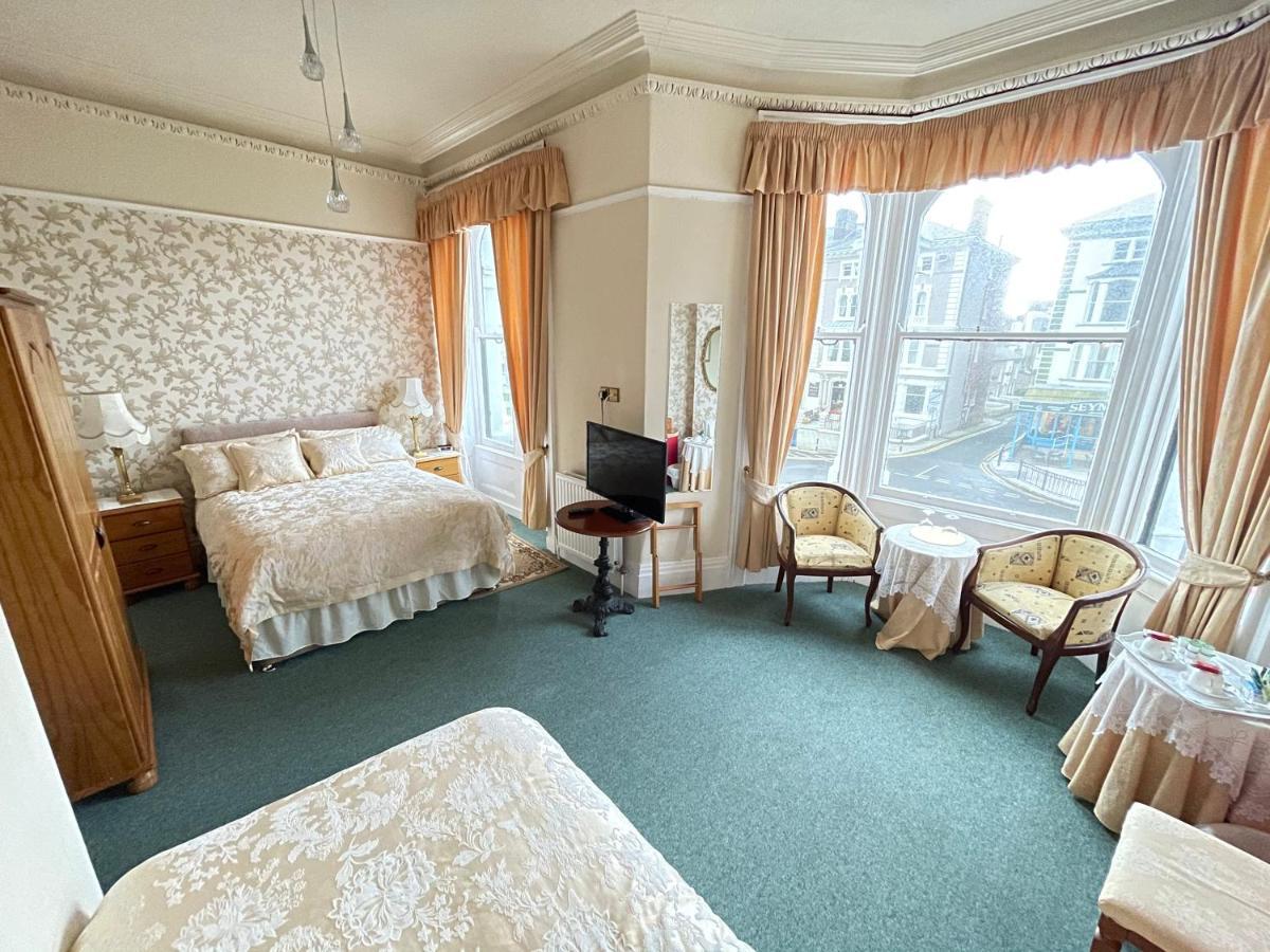White Court Llandudno Bed & Breakfast Exterior photo