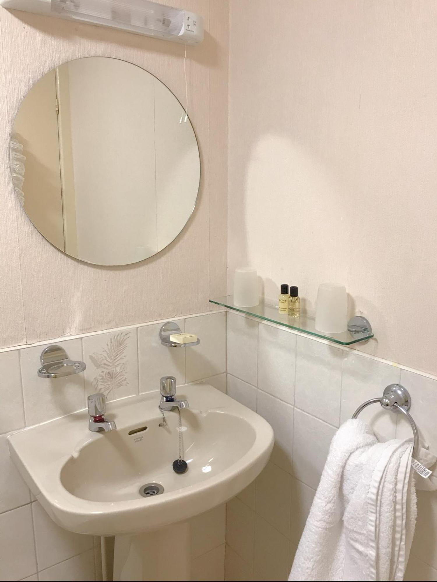 White Court Llandudno Bed & Breakfast Room photo